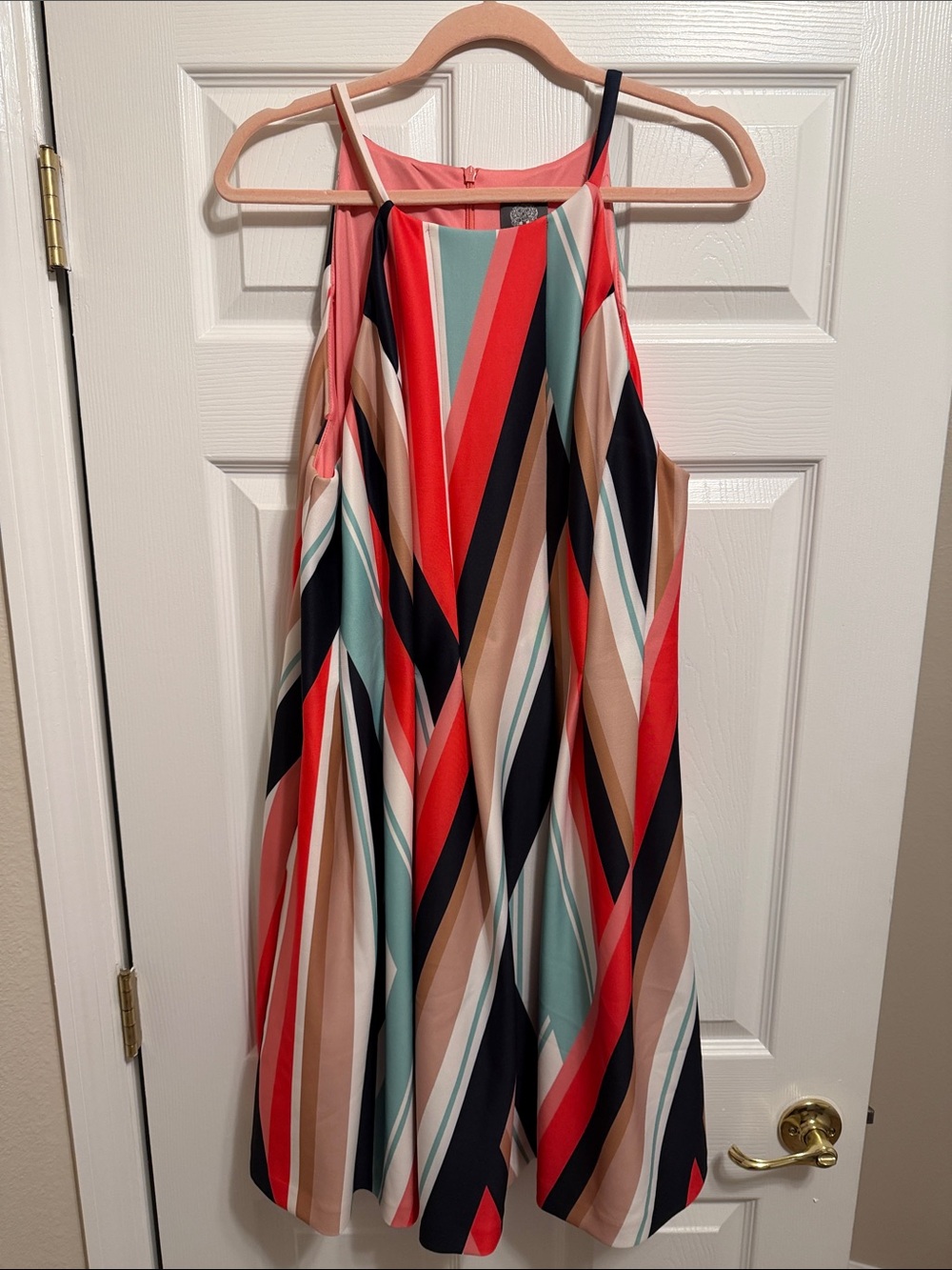 Vince Camuto fully lined dress